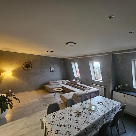 Bracka Loft Apartman
